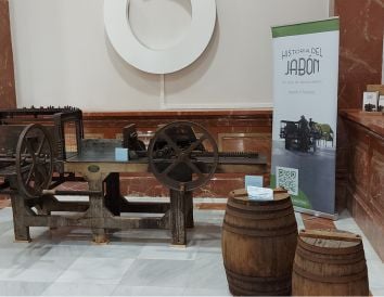 Conoce la inédita exposición de la historia del  jabón desde el sofá de tu casa